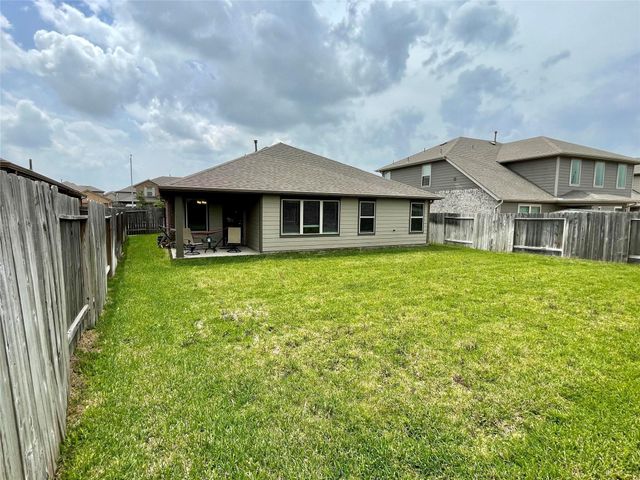 18326 Pin Oak Lake Drive, Richmond, TX 77407