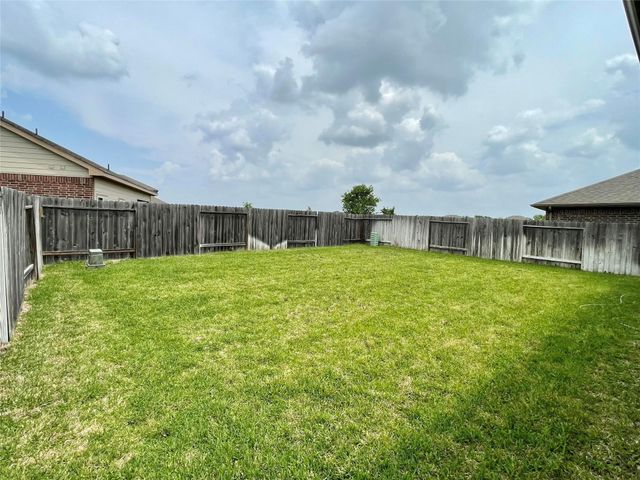 18326 Pin Oak Lake Drive, Richmond, TX 77407