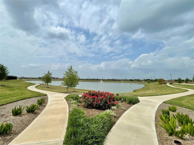 18326 Pin Oak Lake Drive, Richmond, TX 77407