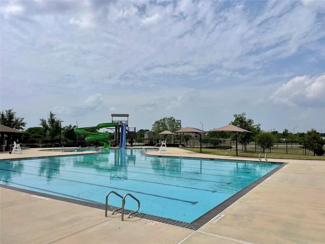 18326 Pin Oak Lake Drive, Richmond, TX 77407