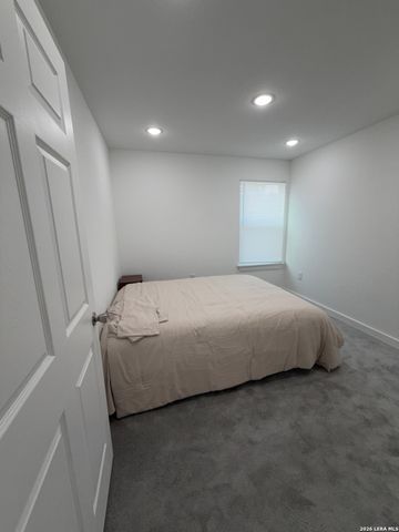 8503 S FLORES ST, San Antonio, TX 78221