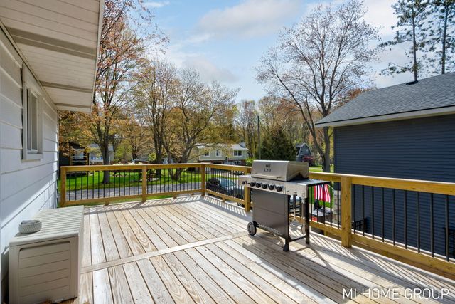 17160 5th Street, Holland, MI 49424
