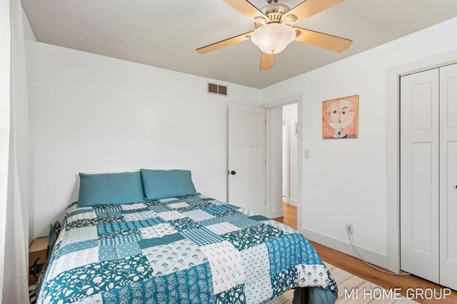 17160 5th Street, Holland, MI 49424