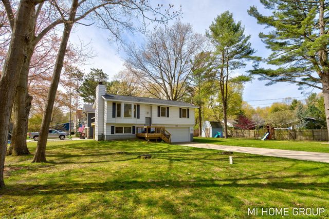 17160 5th Street, Holland, MI 49424