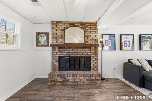 17160 5th Street, Holland, MI 49424