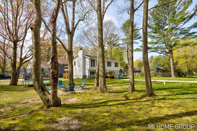17160 5th Street, Holland, MI 49424