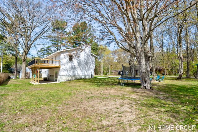 17160 5th Street, Holland, MI 49424
