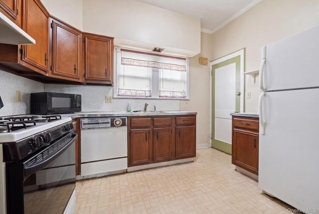 13311 231st Street, Laurelton, NY 11413