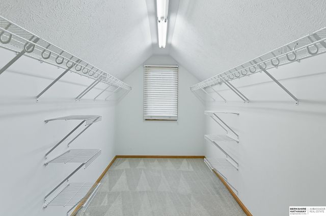 16641 Olive Street, Omaha, NE 68136