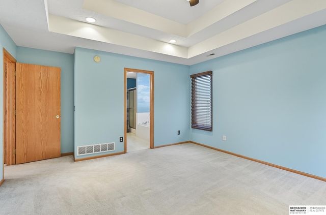 16641 Olive Street, Omaha, NE 68136