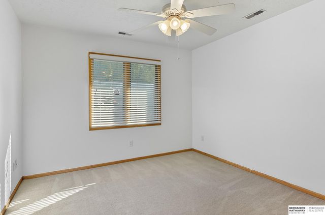 16641 Olive Street, Omaha, NE 68136