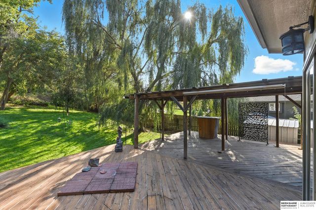 16641 Olive Street, Omaha, NE 68136