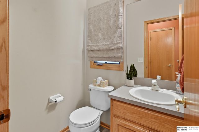 16641 Olive Street, Omaha, NE 68136