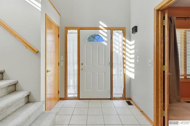 16641 Olive Street, Omaha, NE 68136