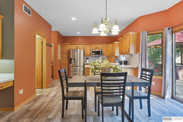 16641 Olive Street, Omaha, NE 68136