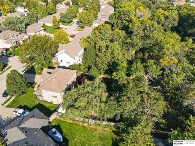 16641 Olive Street, Omaha, NE 68136