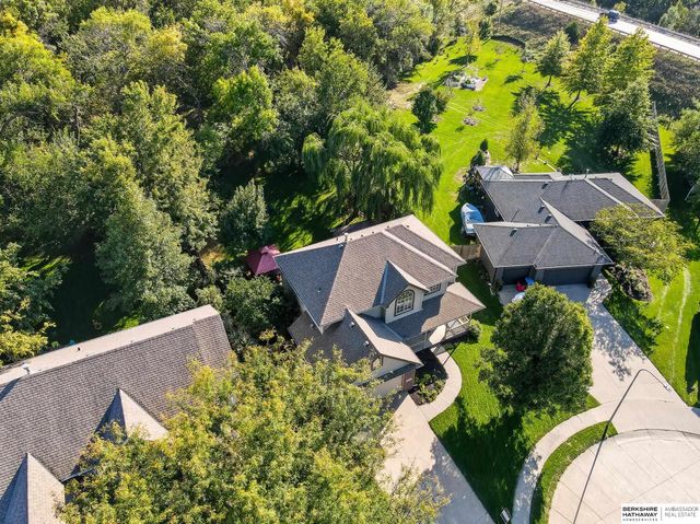 16641 Olive Street, Omaha, NE 68136