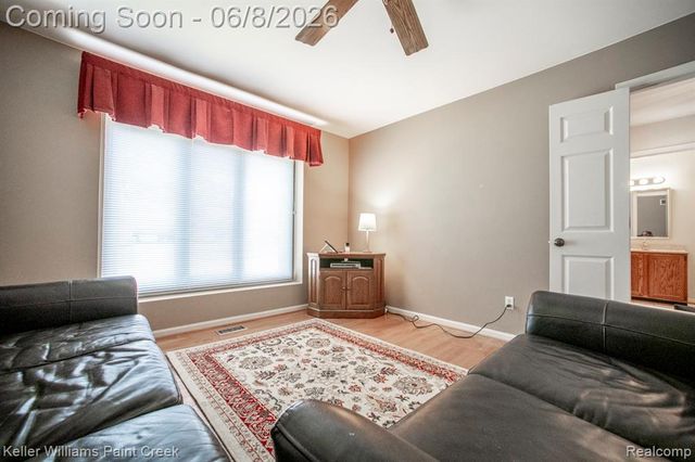 1447 Oakstone Drive, Rochester Hills, MI 48309