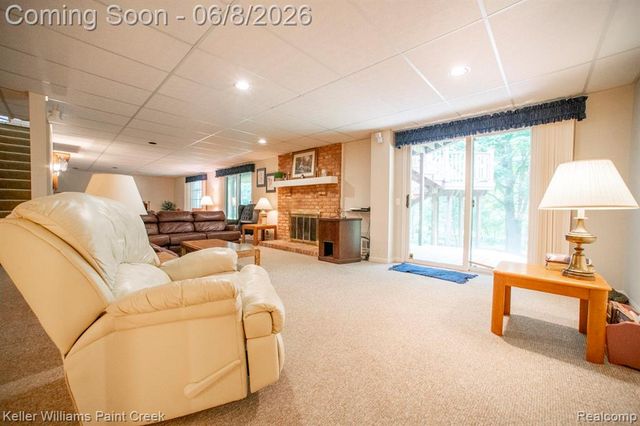 1447 Oakstone Drive, Rochester Hills, MI 48309