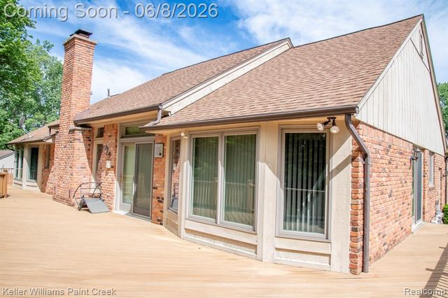 1447 Oakstone Drive, Rochester Hills, MI 48309