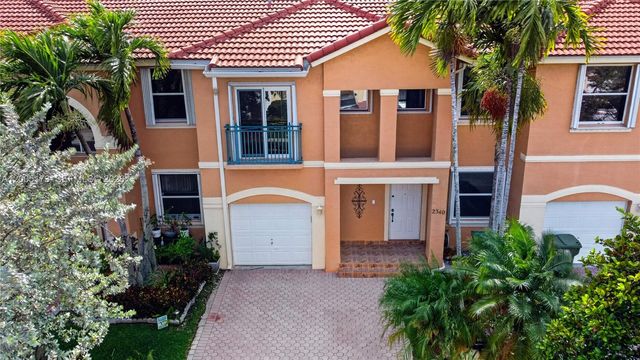 2340 NW 161st Ave, Pembroke Pines, FL 33028