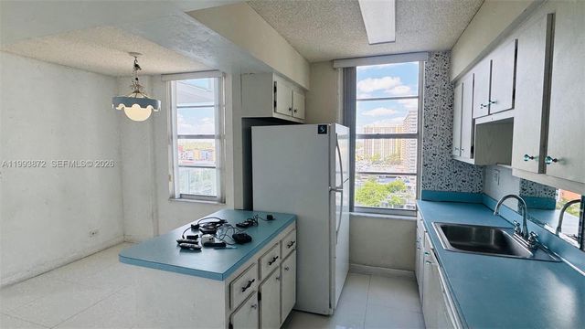 230 174th St 1518, Sunny Isles Beach, FL 33160
