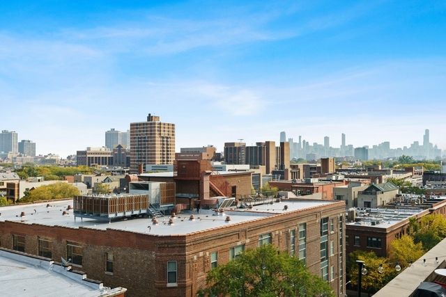 3150 N Sheffield Avenue 403, Chicago, IL 60657
