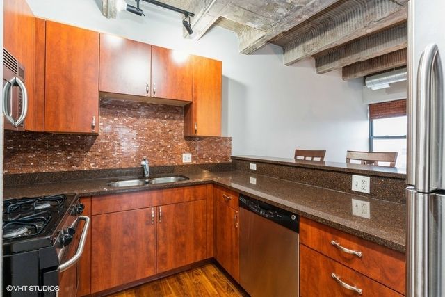 3150 N Sheffield Avenue 403, Chicago, IL 60657