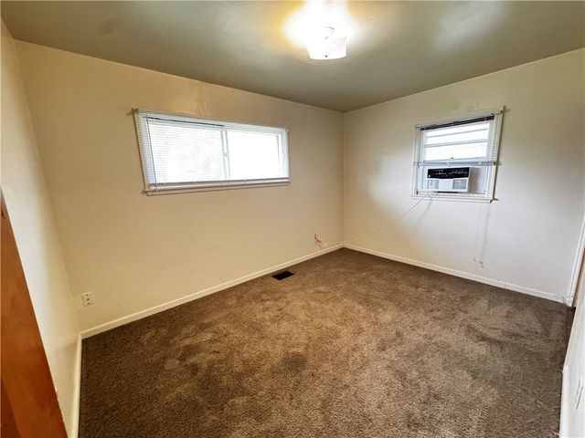 4642 W Hillcrest Avenue, Dayton, OH 45406
