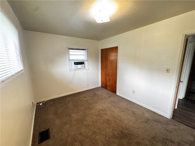 4642 W Hillcrest Avenue, Dayton, OH 45406