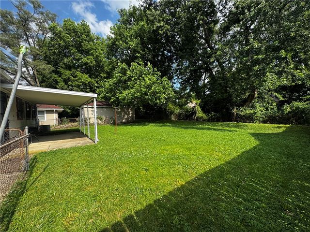 4642 W Hillcrest Avenue, Dayton, OH 45406