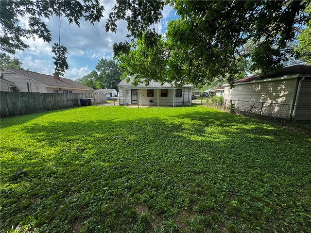 4642 W Hillcrest Avenue, Dayton, OH 45406