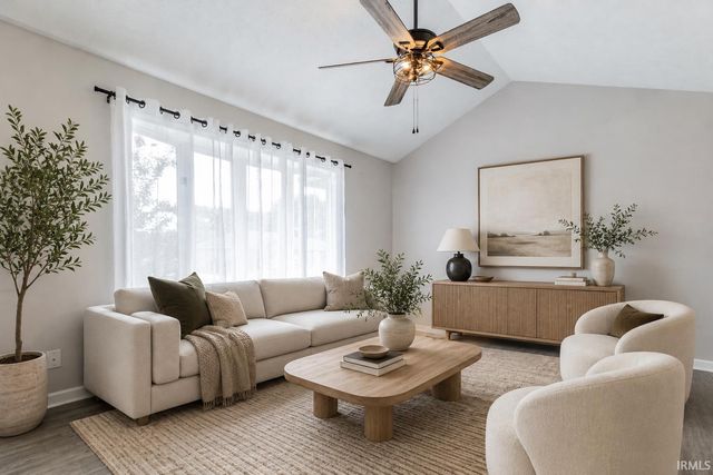 8330 Greendale Drive, Evansville, IN 47711