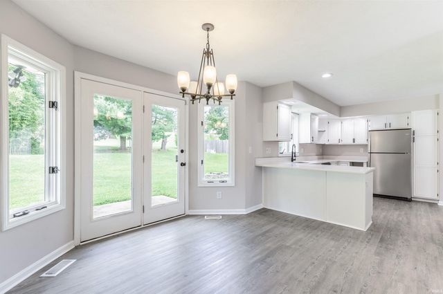 8330 Greendale Drive, Evansville, IN 47711