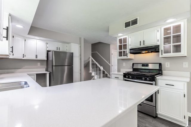 8330 Greendale Drive, Evansville, IN 47711