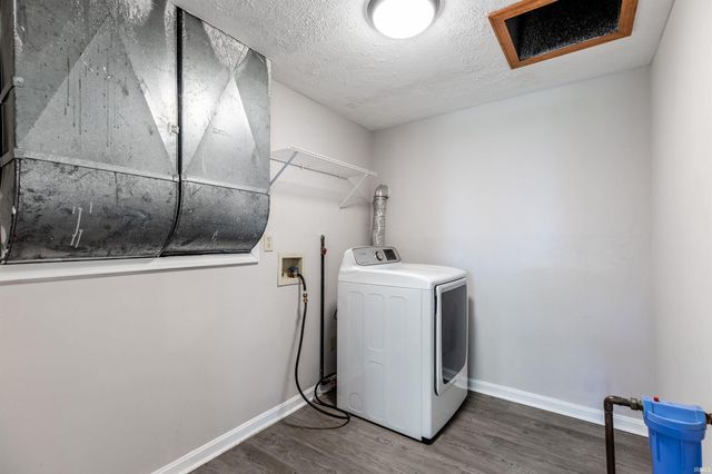 8330 Greendale Drive, Evansville, IN 47711