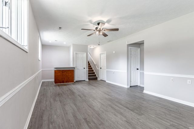 8330 Greendale Drive, Evansville, IN 47711
