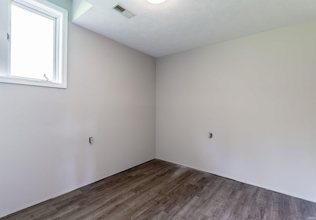 8330 Greendale Drive, Evansville, IN 47711
