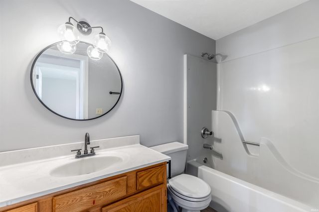 8330 Greendale Drive, Evansville, IN 47711