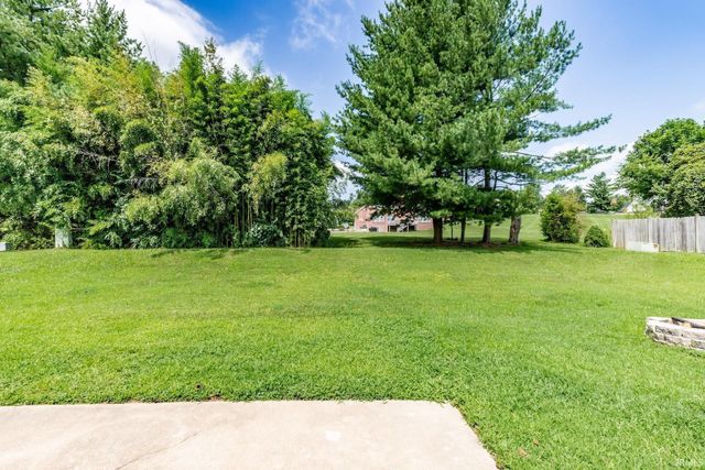 8330 Greendale Drive, Evansville, IN 47711