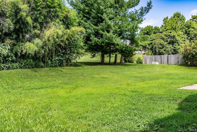 8330 Greendale Drive, Evansville, IN 47711