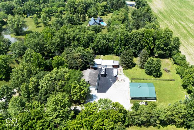 7504 W 600 S, New Palestine, IN 46163
