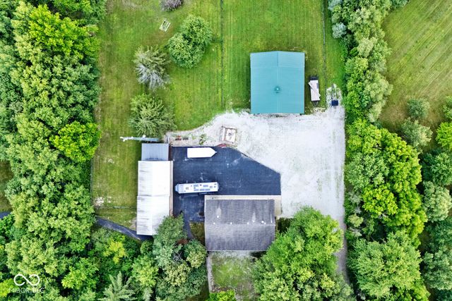7504 W 600 S, New Palestine, IN 46163