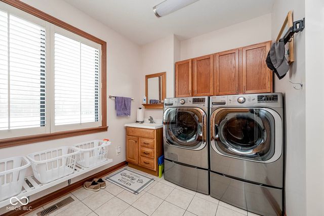 7504 W 600 S, New Palestine, IN 46163