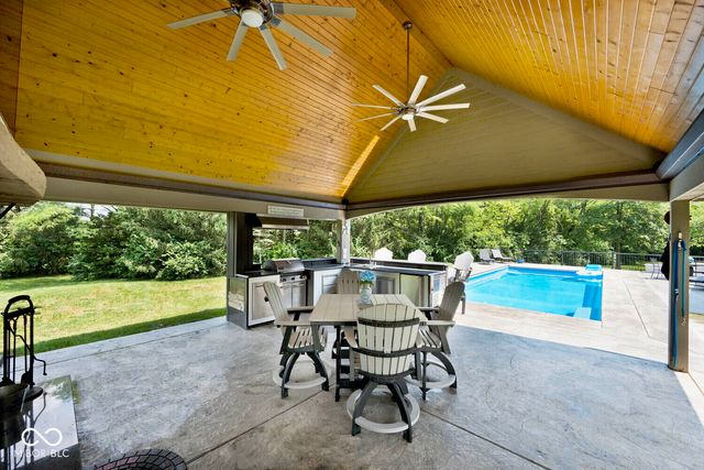 7504 W 600 S, New Palestine, IN 46163