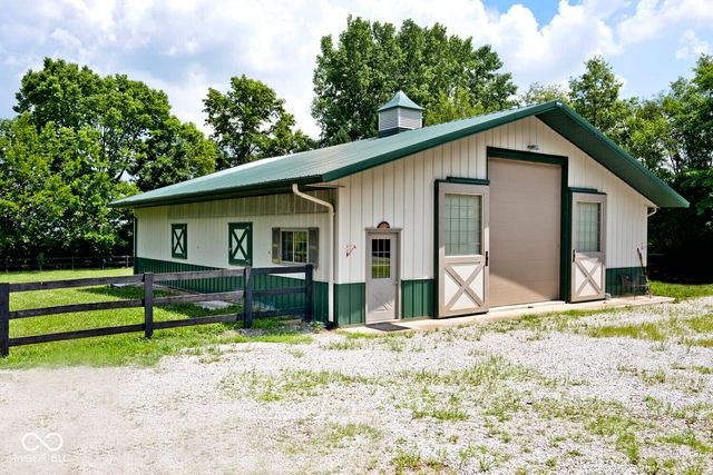 7504 W 600 S, New Palestine, IN 46163