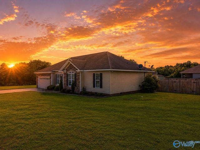1917 Blake Drive, Southside, AL 35907