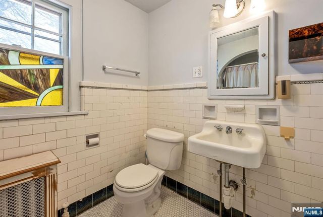 1329 Dickerson Road, Teaneck, NJ 07666