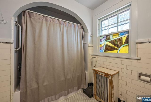 1329 Dickerson Road, Teaneck, NJ 07666