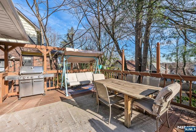 1329 Dickerson Road, Teaneck, NJ 07666